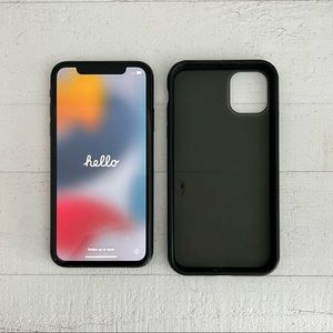Like New iPhone 11 64GB Black w/case